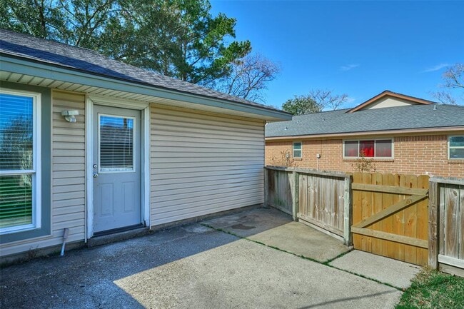 Building Photo - 29030 Deadwood Ln
