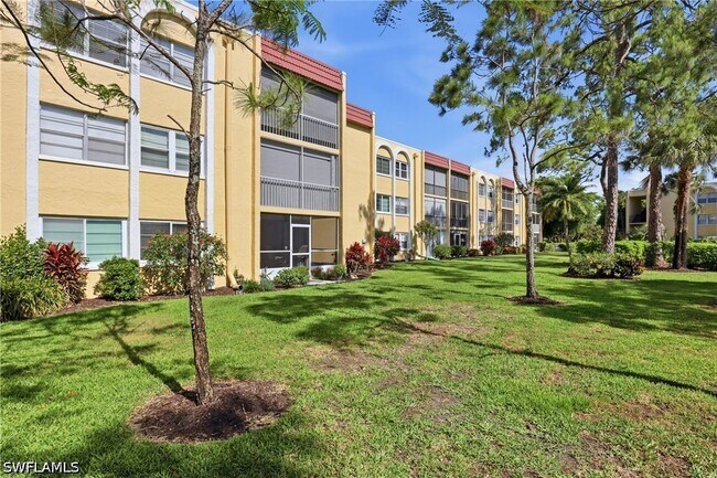 Building Photo - 1086 Forest Lakes Dr