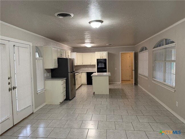 Building Photo - 904 Palmetto St