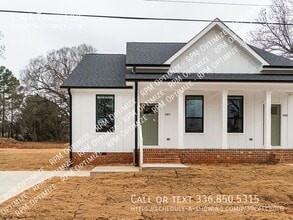 Building Photo - 1907 Trail Five