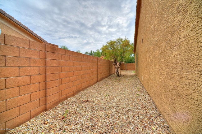 Building Photo - 26237 N 74th Ln