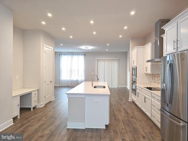 Building Photo - 2393 Liberty Lp