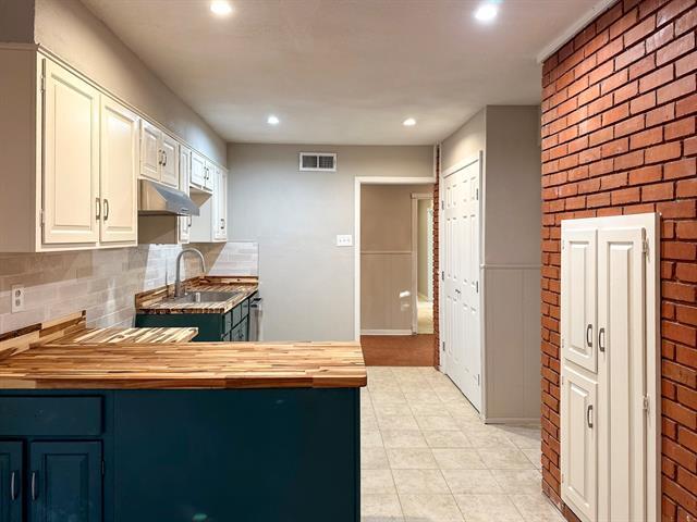 Building Photo - 1505 Ronne Dr