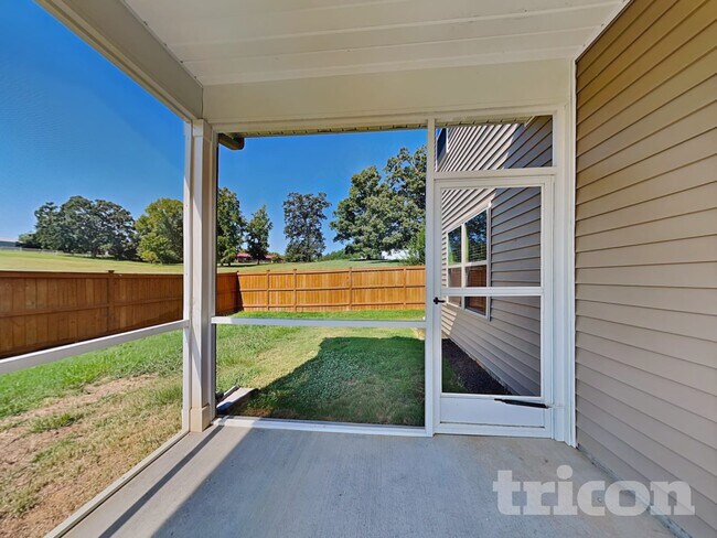 Building Photo - 741 Rolling Creek Cir