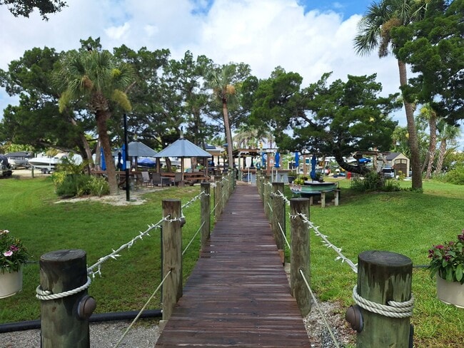 Building Photo - BOUCHELLE ISLAND - RIVER FRONT 2BR 2BA LON...