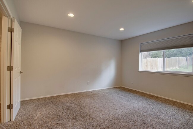 Building Photo - 3 Bed 2 Bath home in Rolling Hills