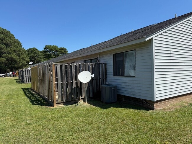 Building Photo - 3704-1 Nealshire Drive