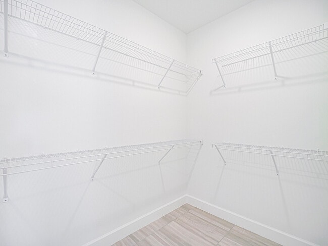 Building Photo - 1447 Harper Wy