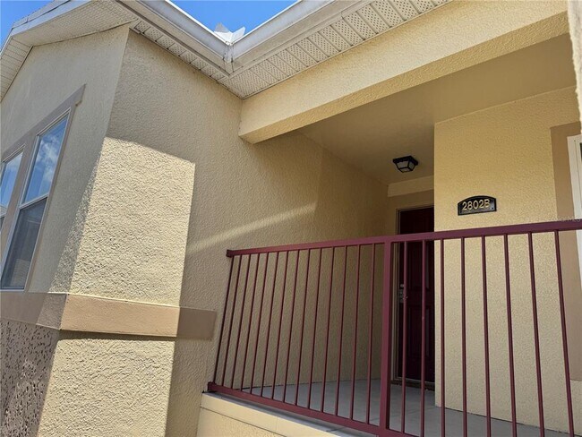 Building Photo - 2802 Club Cortile Cir