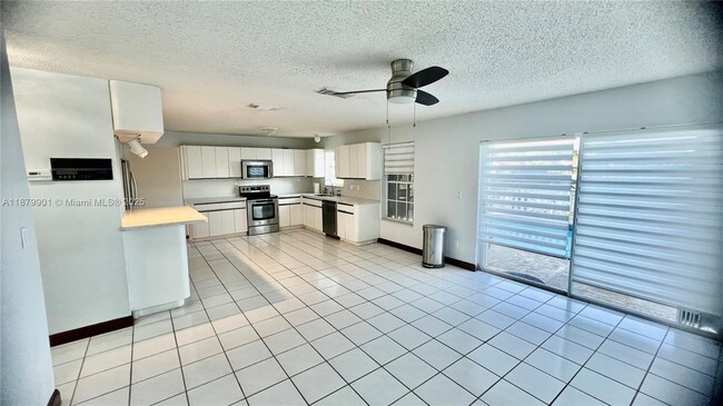 Building Photo - 15321 SW 59th St