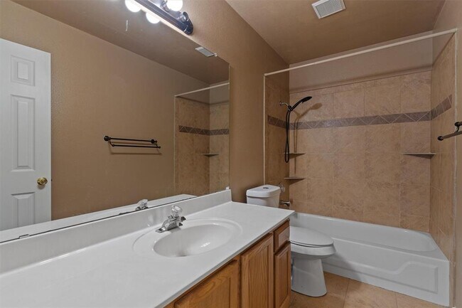 Building Photo - 1805 Gray Oak Dr
