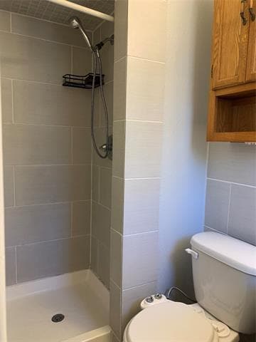 Building Photo - 909 Memorial Dr