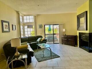 Building Photo - 2601 S Broadmoor Dr
