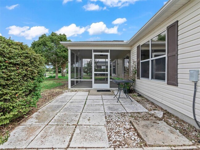 Building Photo - 722 Camino Del Rey Dr