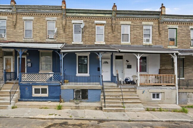Building Photo - 5135 Folsom St