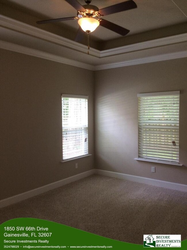 Building Photo - 3/2 Newer home in Portofino with split floor plan