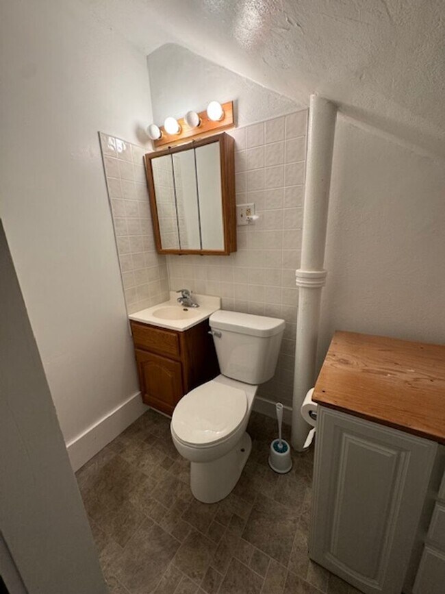 Building Photo - 2nd Ave NW Tripoli