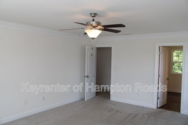 Building Photo - 1016 Beachstone Quay