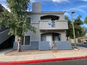 Building Photo - 600 W Grove Pkwy