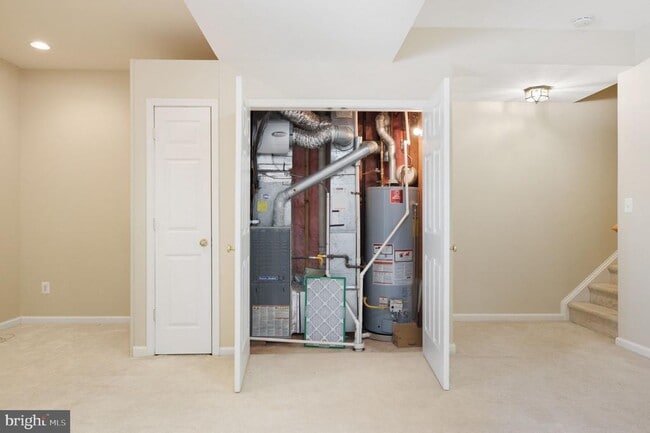 Building Photo - 21369 Sawyer Square