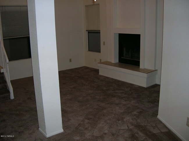 Building Photo - 8645 N Auriga Way
