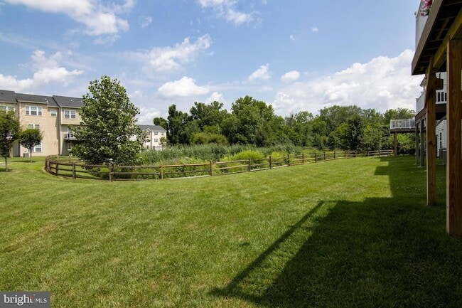 Building Photo - 517 Boxwood Ln