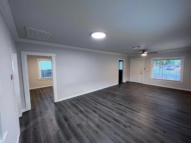 Building Photo - 3135 42nd St