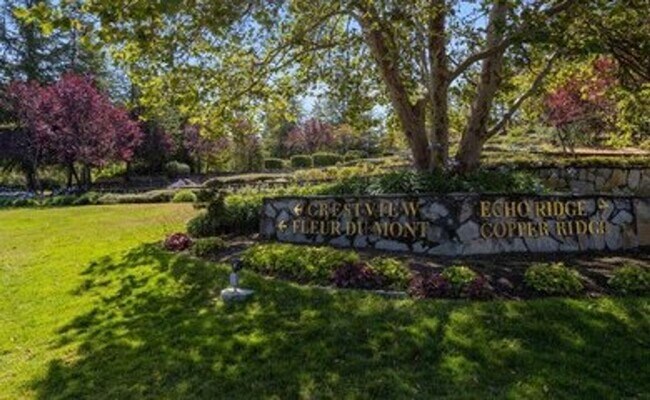 Building Photo - Gorgeous Two-Bedroom Condo with Golf Course Views in San Ramon!
