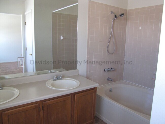 Building Photo - 5624 Corinth Dr