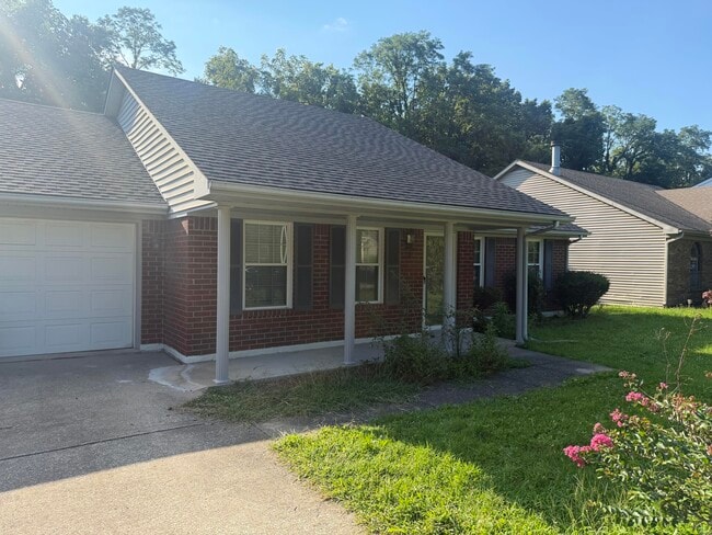 Building Photo - 837 Ridgebrook Rd