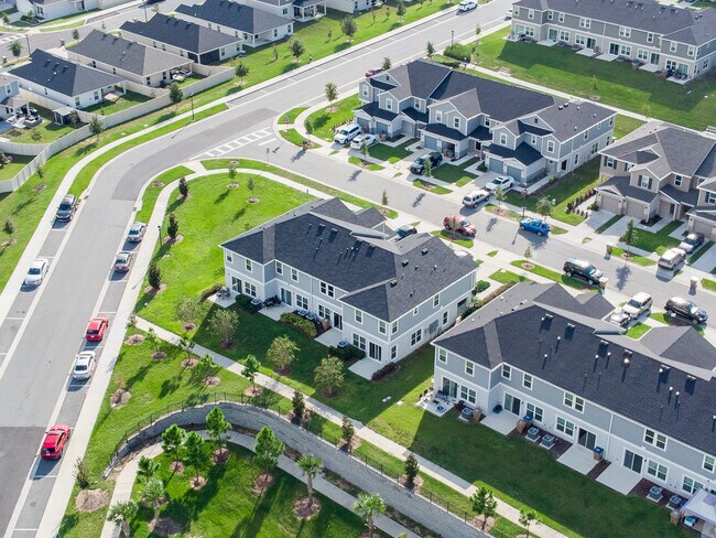 Building Photo - 757 Stoney Pointe Cir