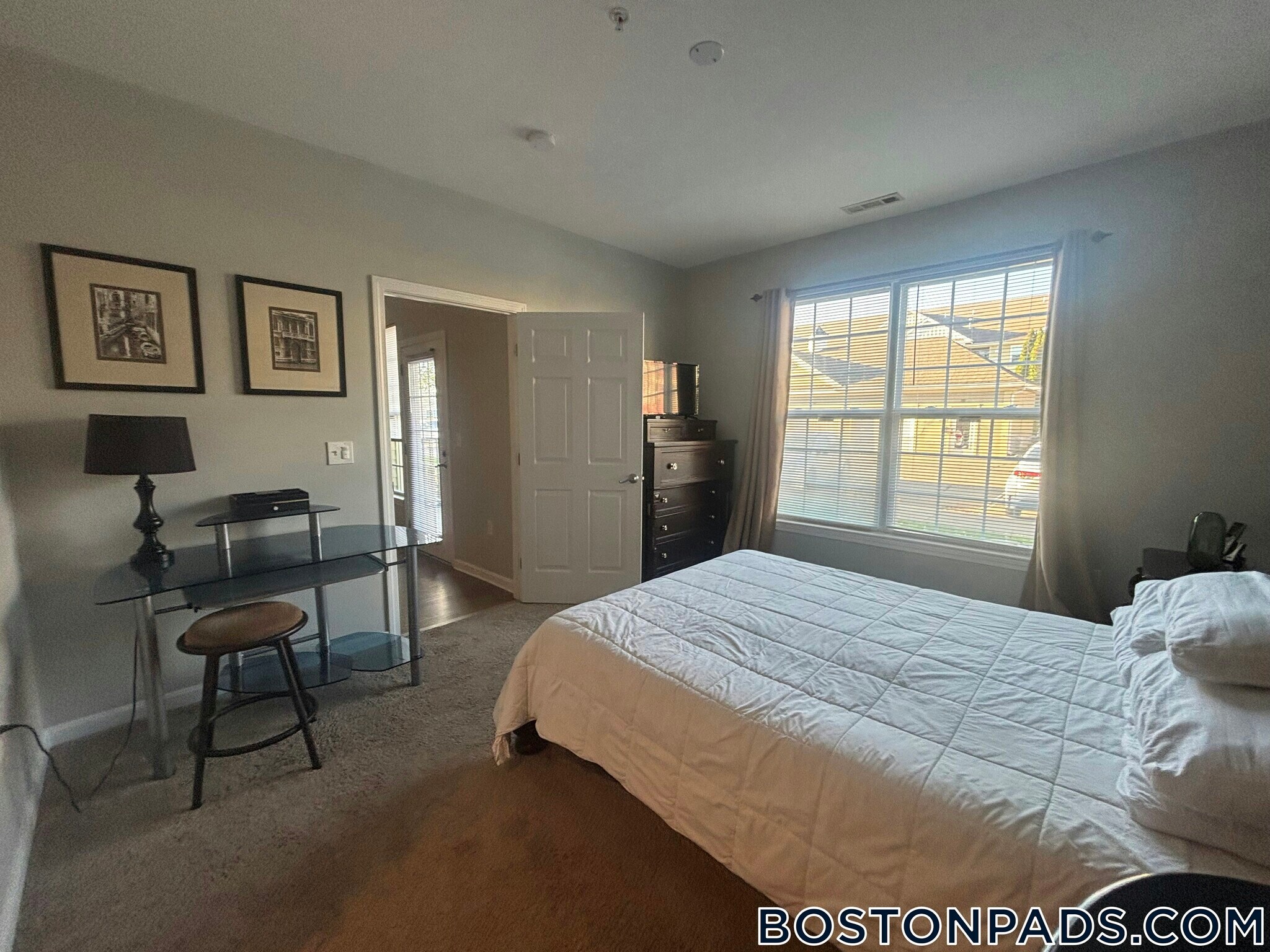 Building Photo - 311 Lowell St