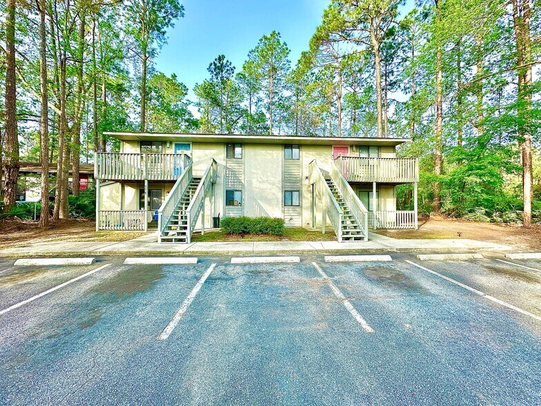 Building Photo - 111 Seaparc Cir