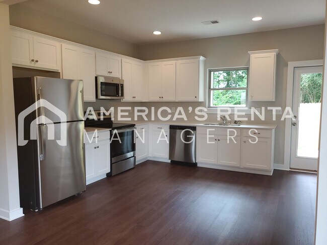 Building Photo - DEPOSIT PENDING! Home for Rent in Clanton, AL.. Available to View Now!!!