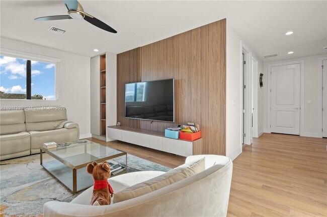 Building Photo - 14820 Millstone Ranches Dr