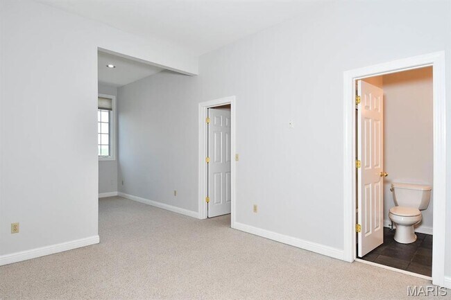 Building Photo - 20 Brighton Way