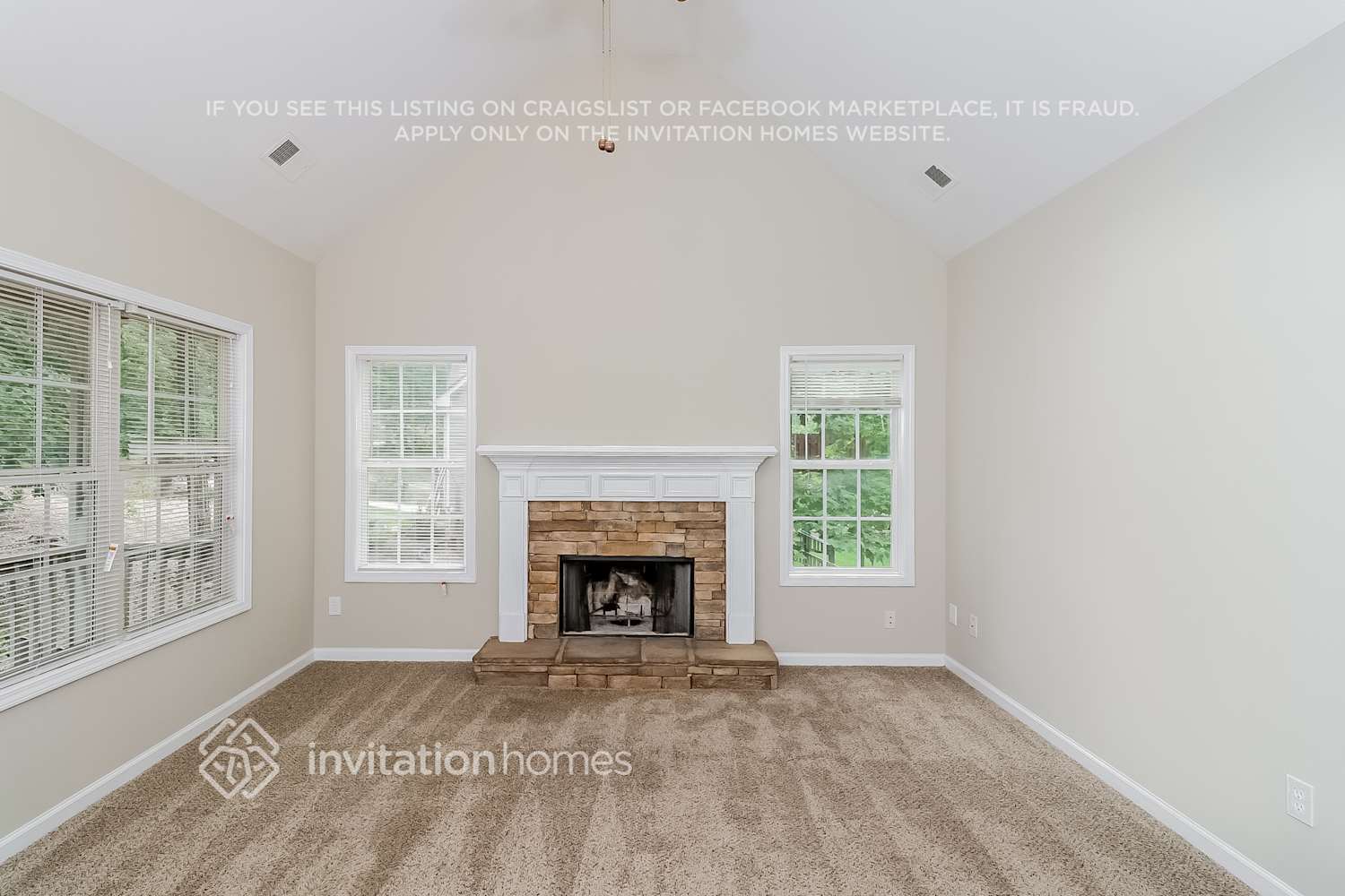 Building Photo - 5760 Tanglewood Dr