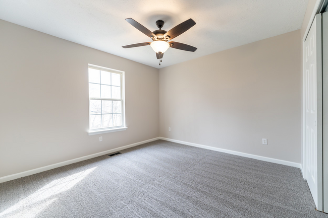 Building Photo - 11438 Shady Hollow Ln
