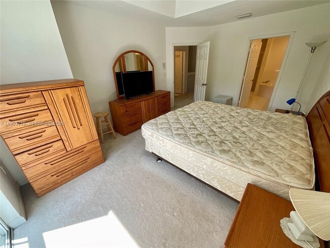 Building Photo - 5628 NW 113th Ave