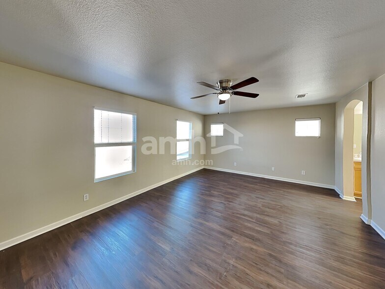 Building Photo - 22262 E Bellewood Pl