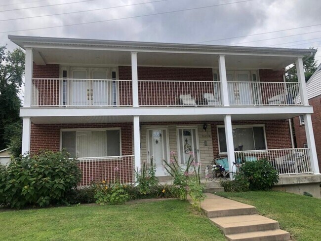 Building Photo - 8412 Winzenburg Dr