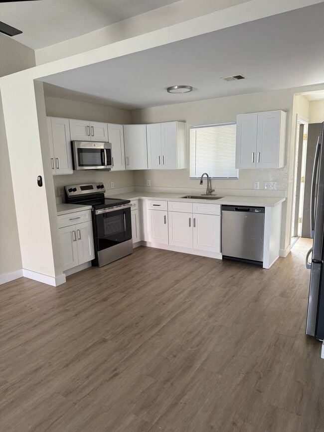 Primary Photo - Central Phoenix Townhome Oasis – 2 Bed, 2 Bath, Gated with Pool!