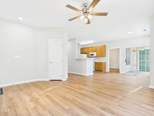 Building Photo - 2111 Kudrow Ln