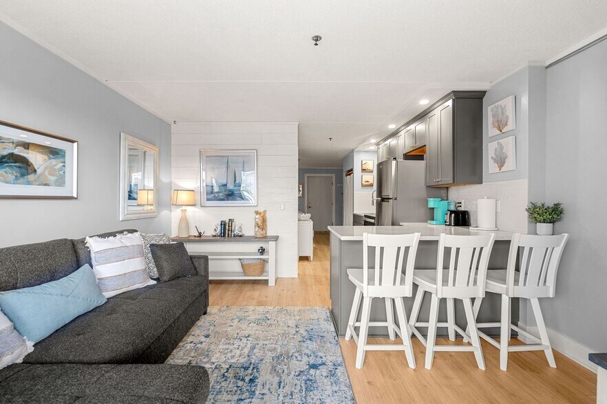 Building Photo - 933 Ocean Blvd