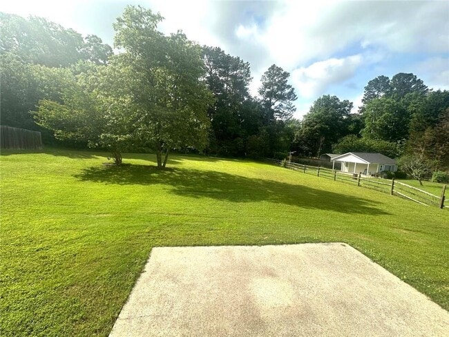 Building Photo - 2743 Sam Calvin Dr
