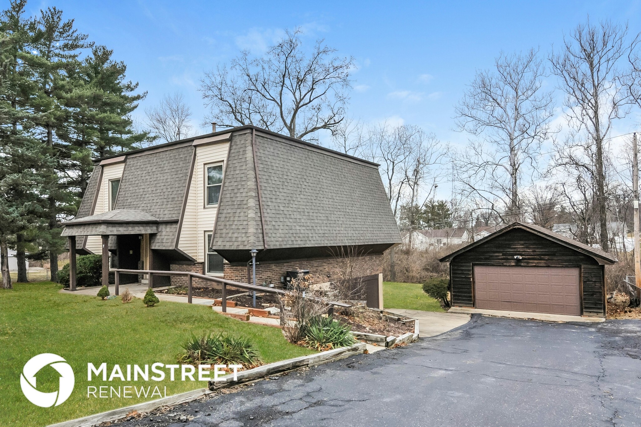 Building Photo - 7 Big Oak Dr