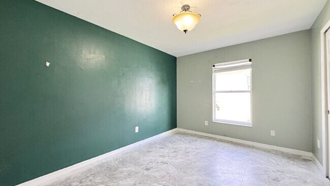 Building Photo - 1467 Bay Grove Dr