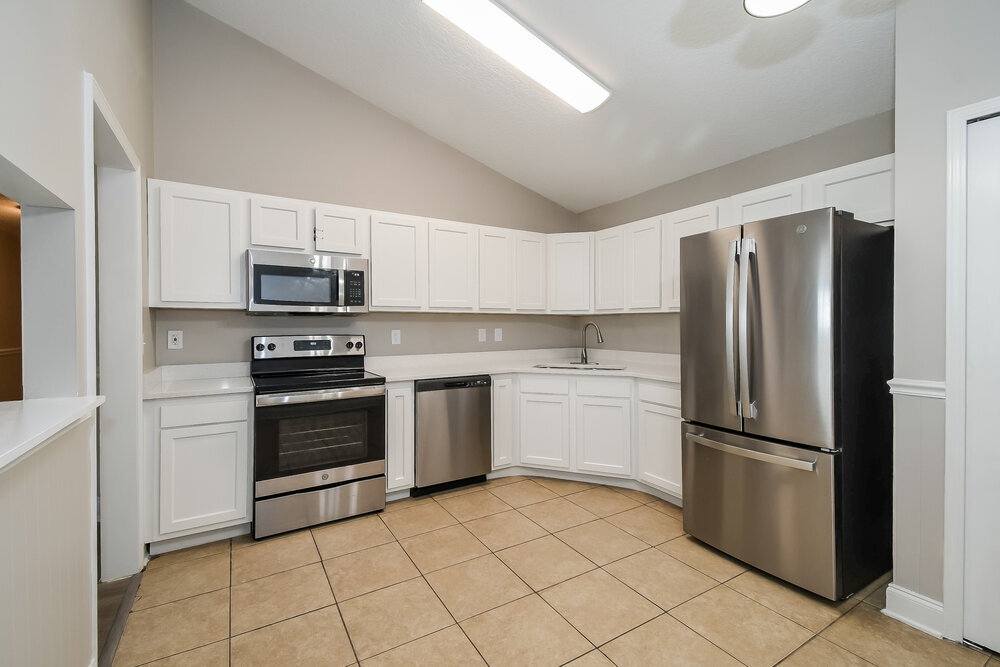 Building Photo - 3083 Wavering Ln