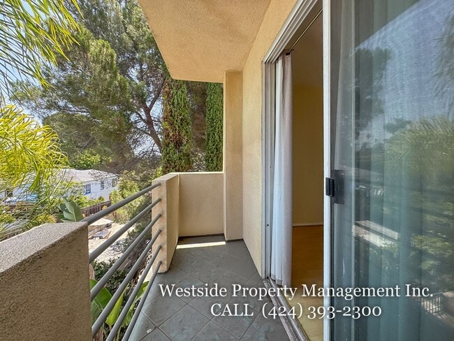 Building Photo - 3460 S Centinela Ave