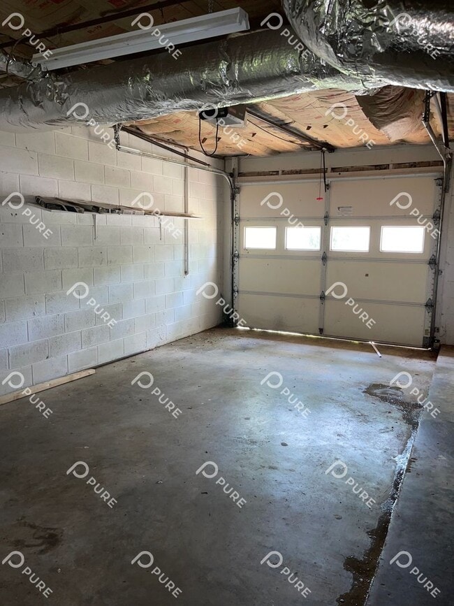 Building Photo - 3712 Fox Trail Cir NW